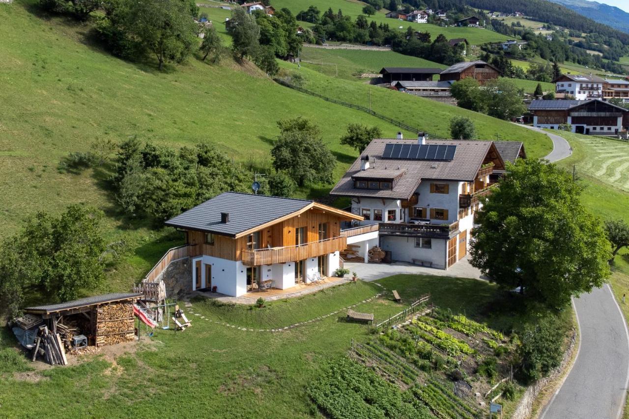 Hauserhof Chalet In Villanders - Moderne Wohnungen Mit 2 Badezimmer Und 2 Schlafzimmer المظهر الخارجي الصورة